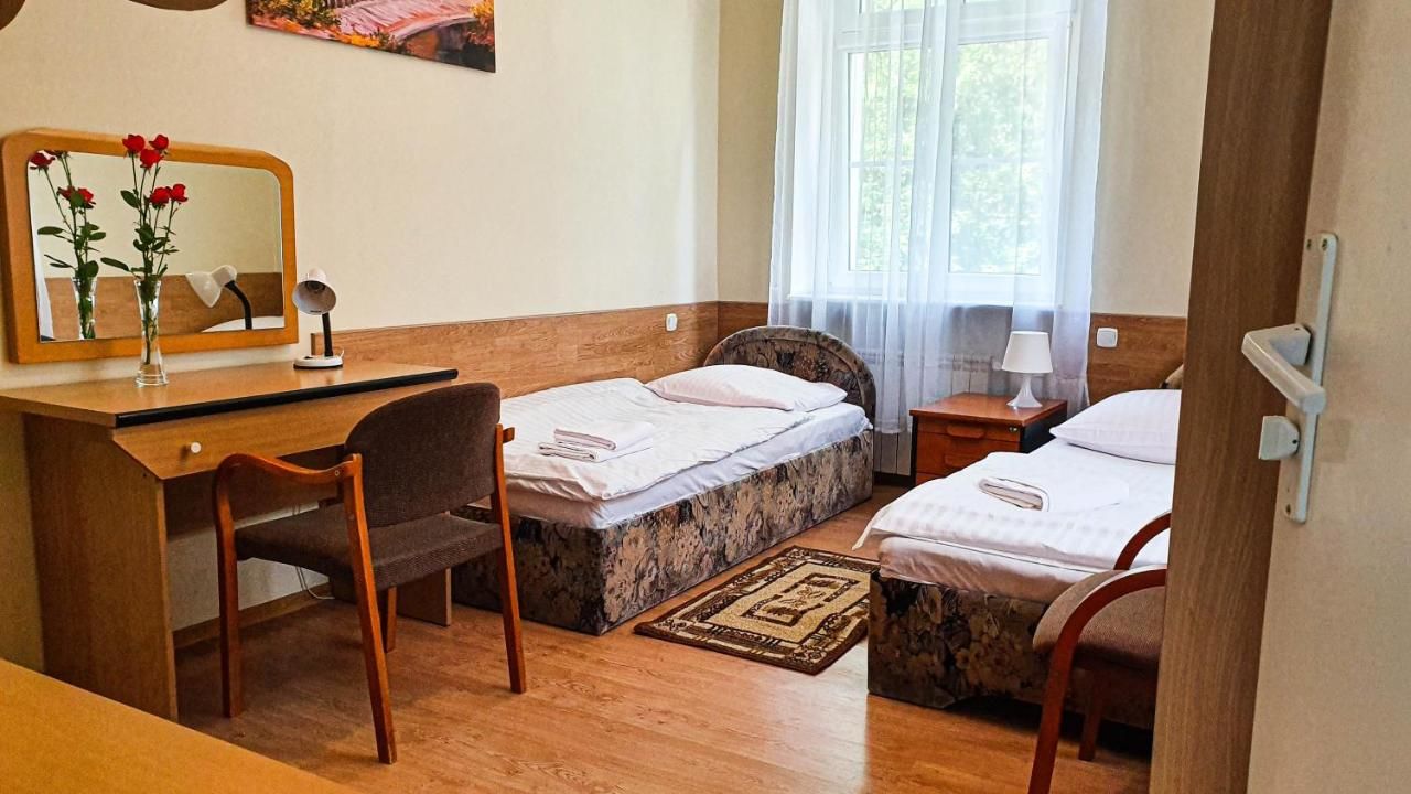 Отель Dworek Brodowo Restauracja Hotel Przyjęcia Brodowo